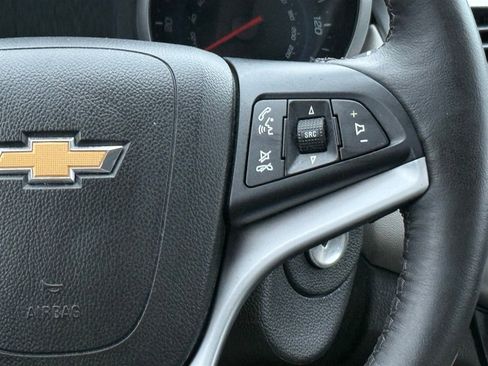 Used 2014 Chevrolet Cruze LT image 12