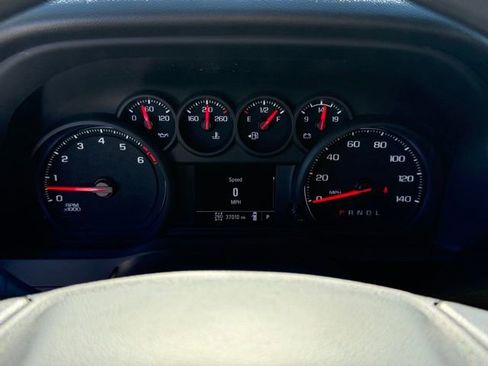 Used 2023 Chevrolet Silverado 2500 Custom w/ Custom Convenience Package image 25