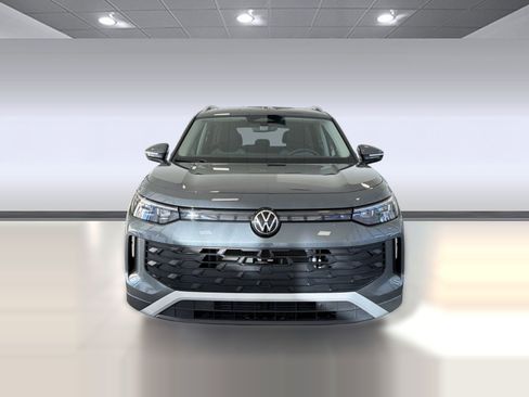 Used 2025 Volkswagen Tiguan S FWD image 6