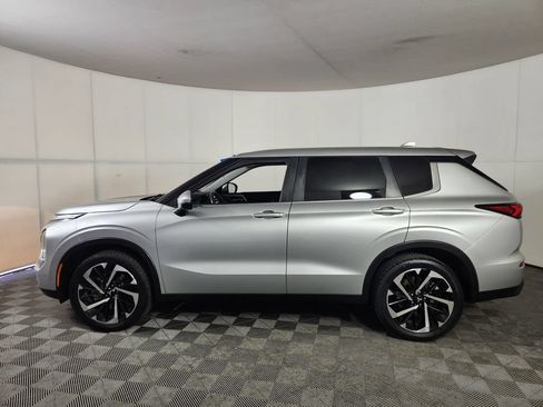 Used 2022 Mitsubishi Outlander ES AWD/4WD image 4