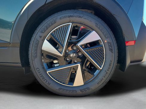 New 2026 Hyundai Ioniq 5 SEL image 5