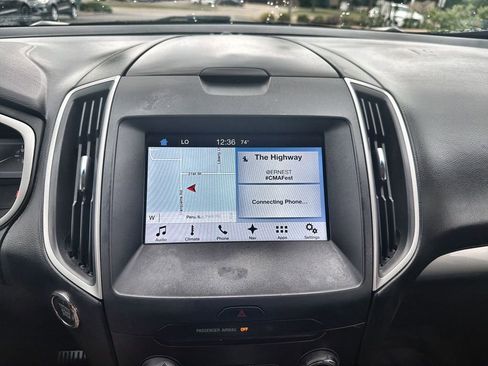 Used 2016 Ford Edge SEL w/ Equipment Group 201A AWD/4WD image 22