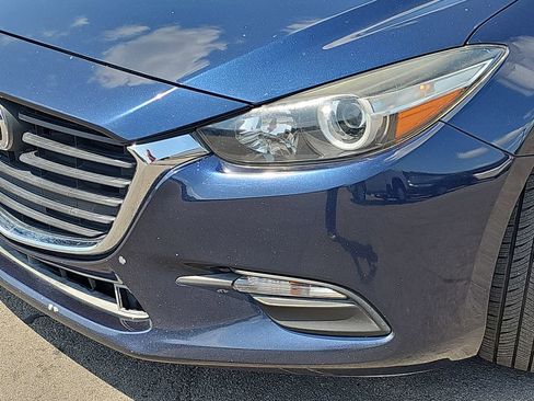 Used 2018 MAZDA MAZDA3 Touring FWD image 33