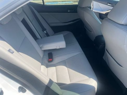 Used 2015 Lexus IS 350 w/ Navigation System Package RWD image 33