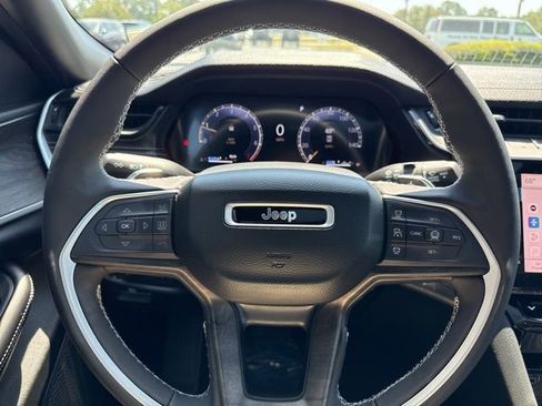 New 2026 Jeep Grand Cherokee L 4WD image 12