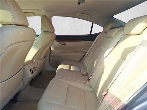 Used 2013 Lexus ES 300h Hybrid image 14