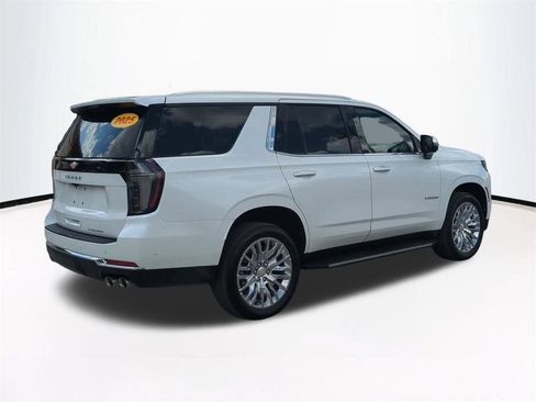 Used 2025 Chevrolet Tahoe Premier AWD/4WD image 5