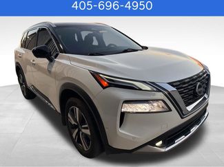 Used 2022 Nissan Rogue Platinum w/ Head-Up Display Package video 2
