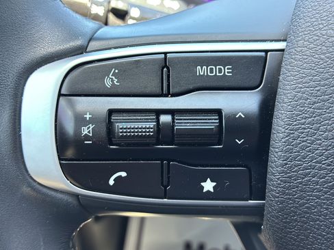 Used 2025 Kia Sportage X-Pro Prestige AWD/4WD image 36
