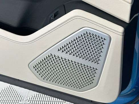 Used 2023 Lamborghini Urus S image 17