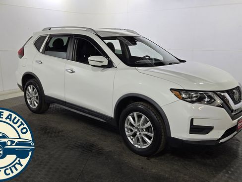 Used 2020 Nissan Rogue SV image 9