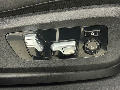 Used 2019 BMW X7 xDrive50i w/ Premium Package AWD/4WD image 59