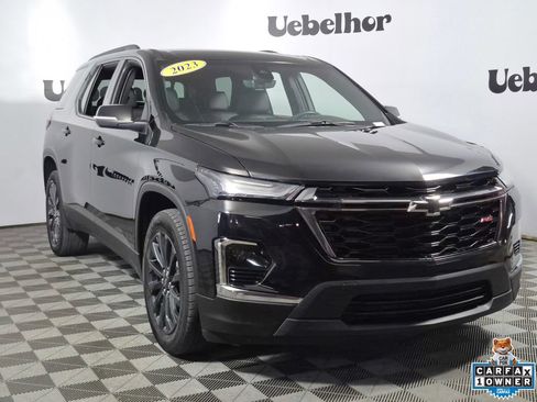 Used 2023 Chevrolet Traverse RS w/ LPO, Floor Liner Package AWD/4WD image 1