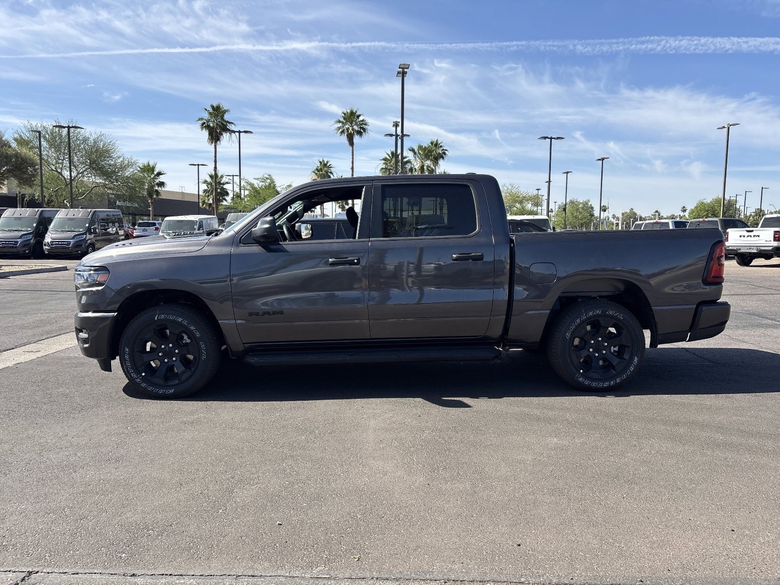 New 2026 RAM 1500 Express AWD/4WD image 3
