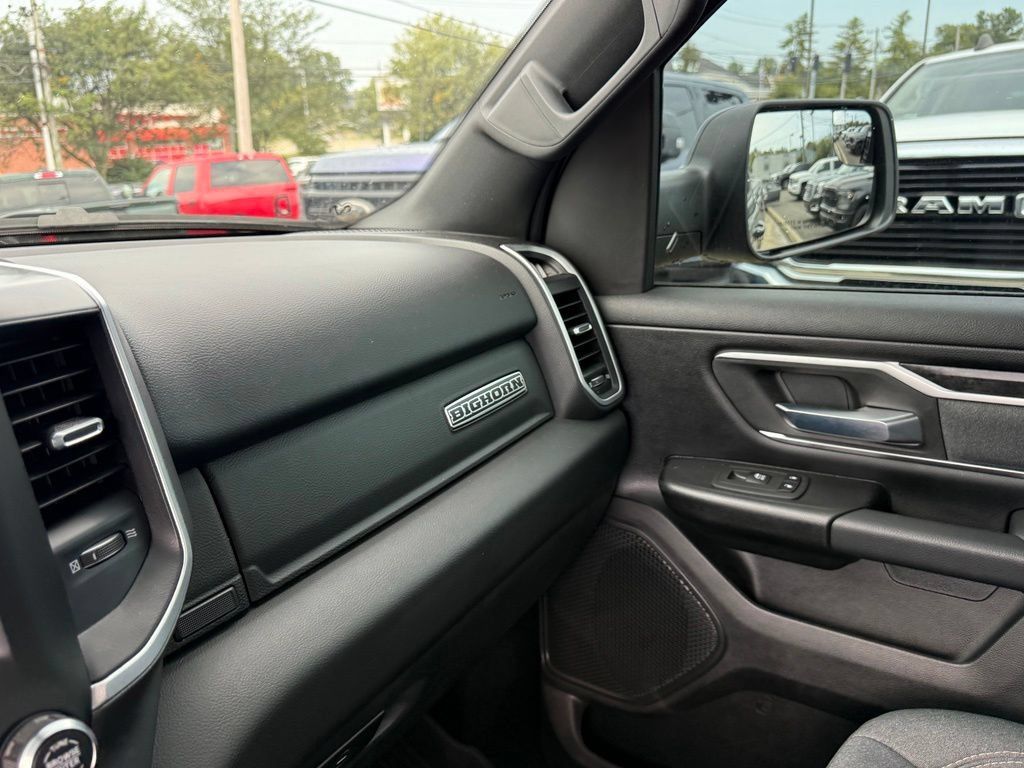 Used 2022 RAM 1500 Big Horn AWD/4WD image 23
