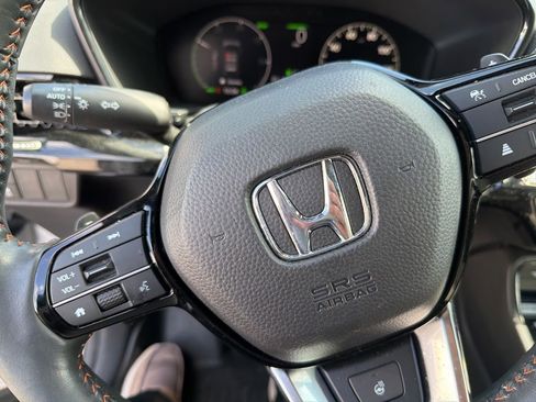 Used 2024 Honda CR-V Sport Touring image 11