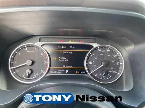 Used 2023 Nissan Rogue SV FWD image 15