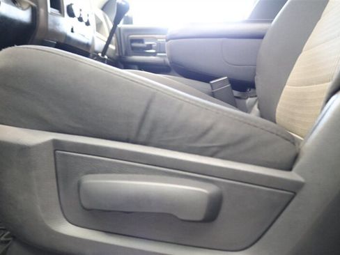 Used 2012 RAM 2500 ST w/ Popular Equipment Group AWD/4WD image 32