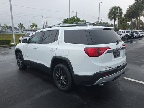 Used 2019 GMC Acadia SLT image 4