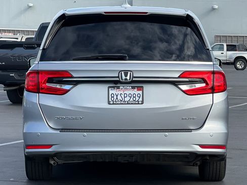 Used 2022 Honda Odyssey Elite image 8