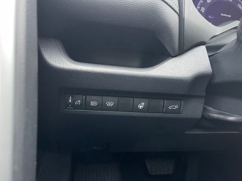 Used 2023 Toyota RAV4 XLE Premium AWD/4WD image 21