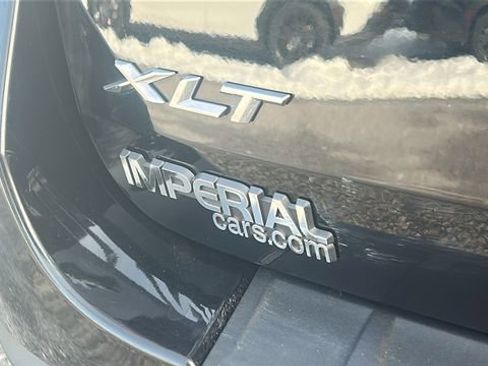 Used 2023 Ford Explorer XLT image 10