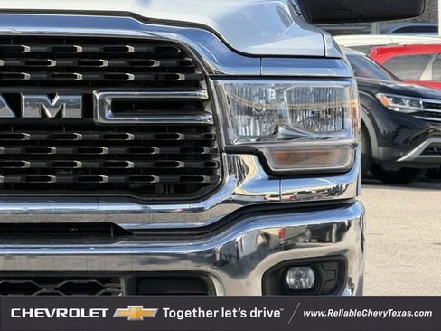 Used 2024 RAM 3500 Big Horn AWD/4WD image 4