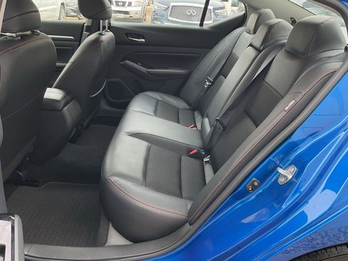 Used 2025 Nissan Altima 2.5 SR image 15