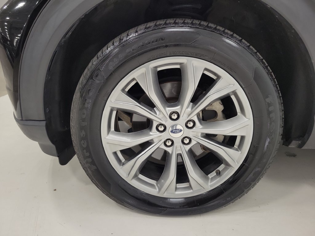 Used 2020 Ford Explorer Limited AWD/4WD image 7