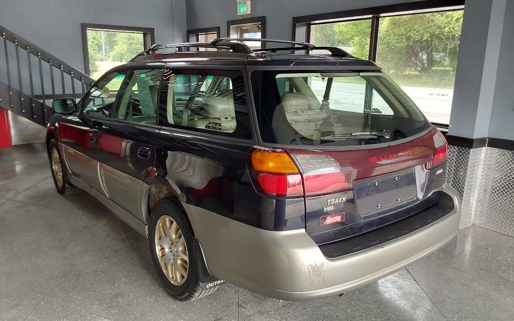 Used 2001 Subaru Outback H6 L.L. Bean Edition AWD/4WD image 11