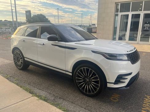 Used 2018 Land Rover Range Rover Velar R-Dynamic SE AWD/4WD image 3