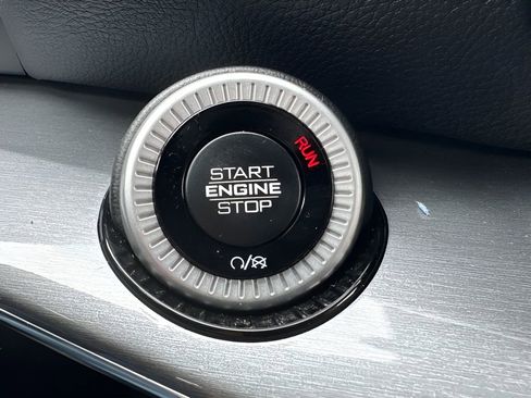 Used 2022 Jeep Wagoneer Series I image 24