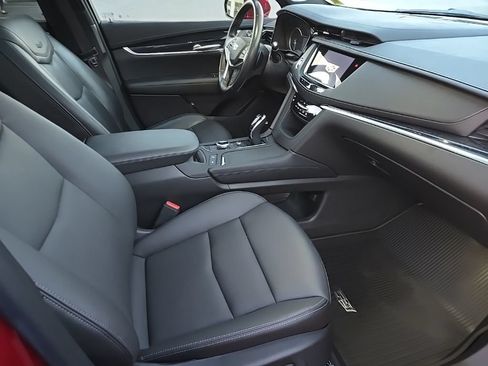 Used 2023 Cadillac XT5 Premium Luxury AWD/4WD image 28