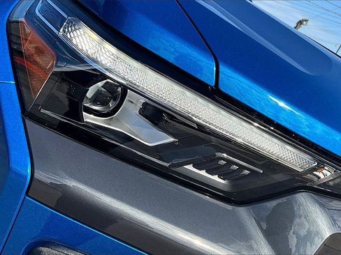 Used 2024 Chevrolet Colorado LT w/ LT Convenience Package III image 33