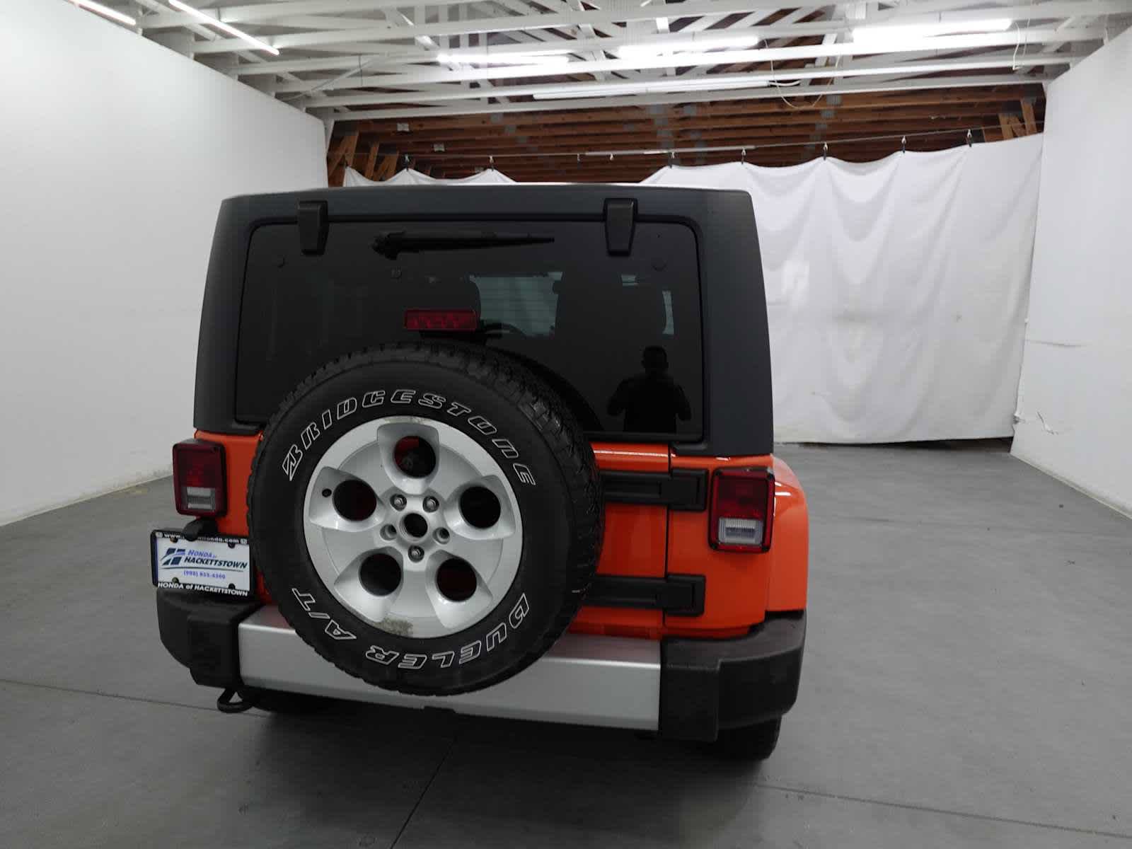 Used 2015 Jeep Wrangler Sahara w/ Dual Top Group AWD/4WD image 5