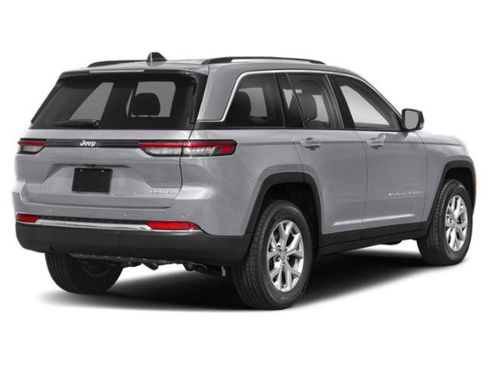 Certified 2023 Jeep Grand Cherokee Laredo w/ Luxury Tech Group I AWD/4WD image 3