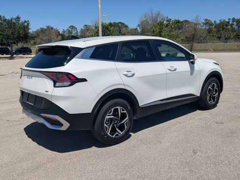 Certified 2025 Kia Sportage LX AWD/4WD image 5