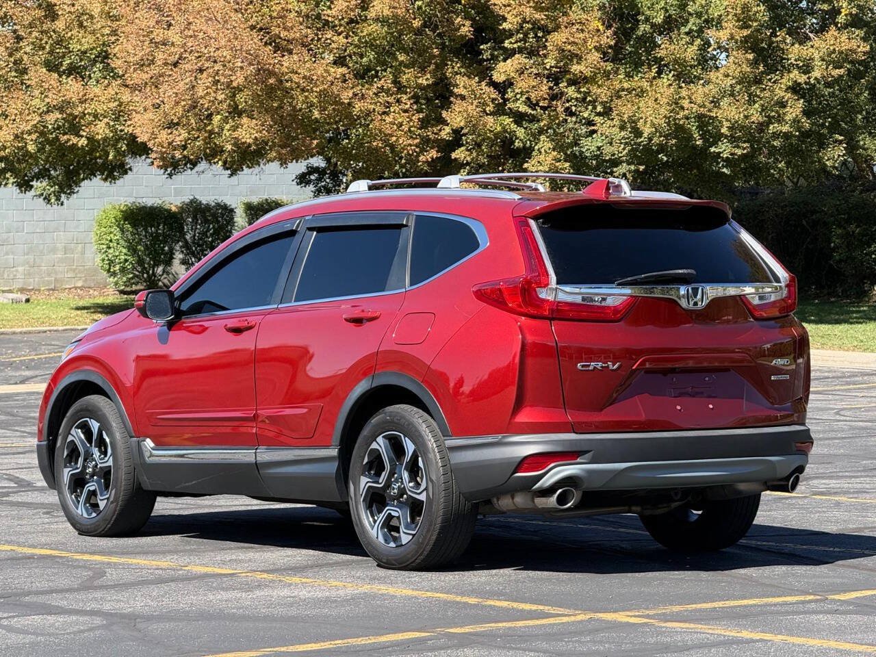Used 2019 Honda CR-V Touring image 3