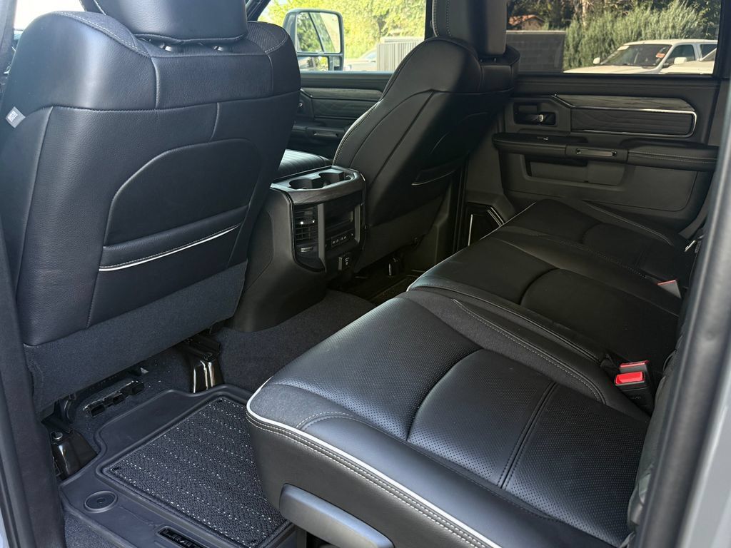 Used 2026 RAM 3500 Limited AWD/4WD image 37