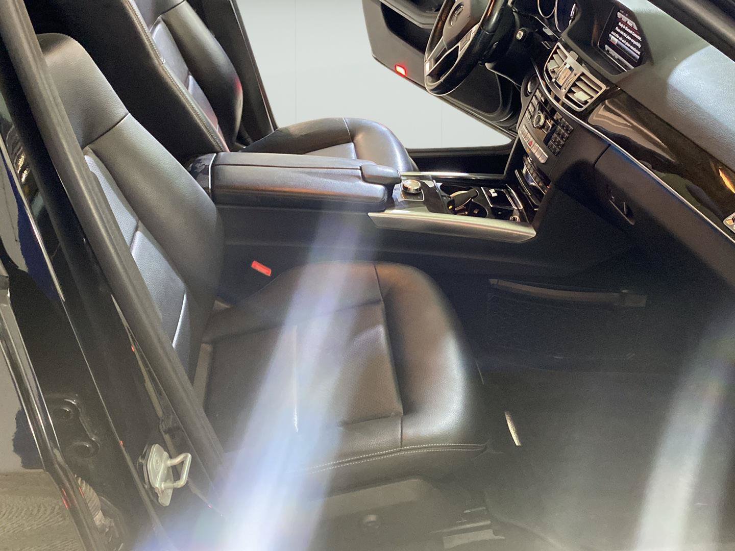 Used 2014 Mercedes-Benz E 350 4MATIC Sedan image 20
