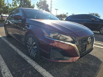 Used 2023 Nissan Altima 2.5 SV w/ SV Premium Package