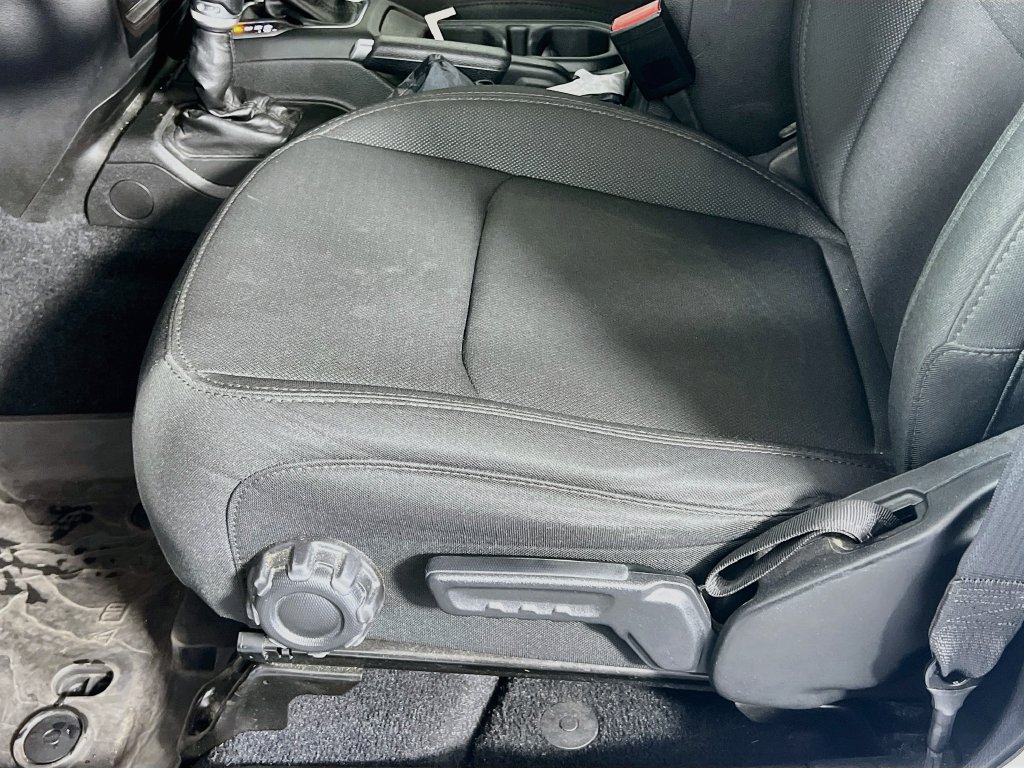 Used 2023 Jeep Wrangler Unlimited Sport AWD/4WD image 10