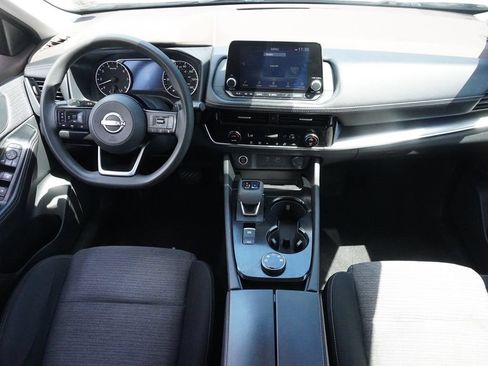 Used 2022 Nissan Rogue SV AWD/4WD image 32