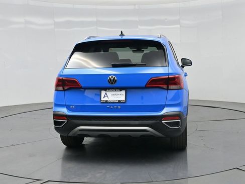 Used 2023 Volkswagen Taos SE w/ Panoramic Sunroof Package FWD image 27