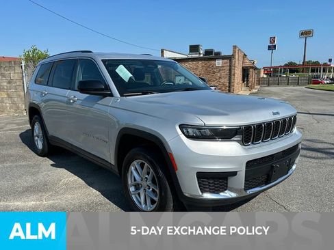 Used 2021 Jeep Grand Cherokee L Laredo w/ Luxury Tech Group I AWD/4WD image 3