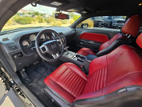 Used 2013 Dodge Challenger R/T RWD image 16
