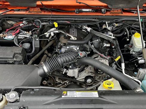 Used 2011 Jeep Wrangler Unlimited Sahara w/ Connectivity Group image 9