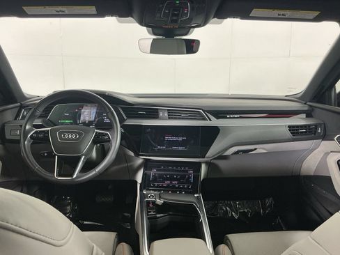 Used 2024 Audi Q8 e-tron Premium Plus w/ Prestige Package AWD/4WD image 16