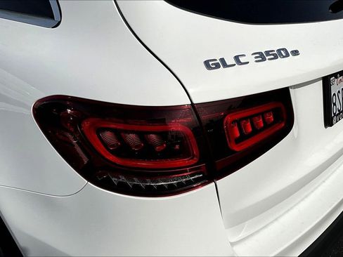 Used 2020 Mercedes-Benz GLC 350e 4MATIC image 24