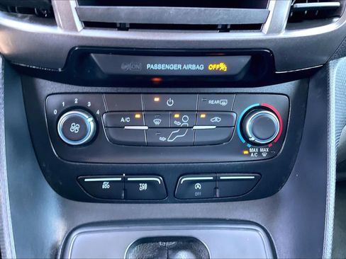 Used 2023 Ford Transit Connect XL FWD image 30